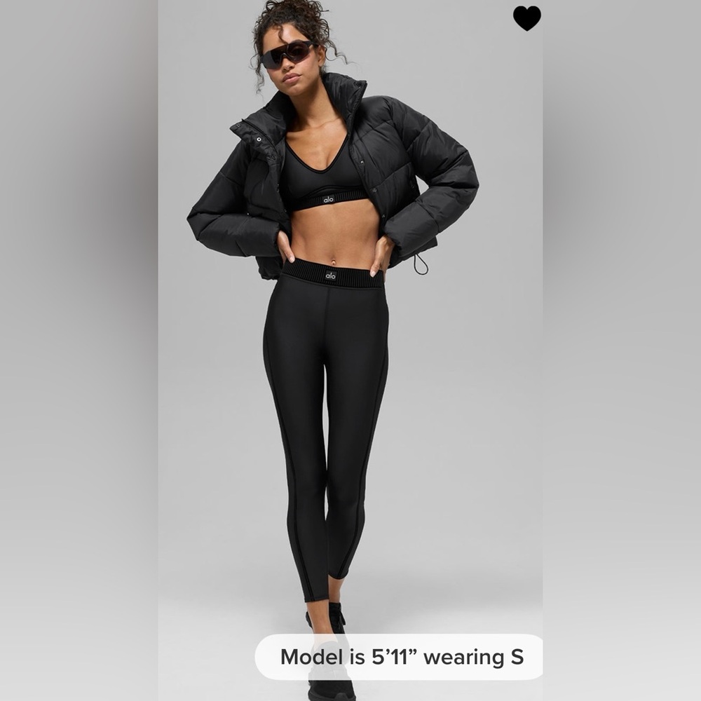 ALO Yoga NWT Gold Rush Puffer Jacket Full Zip, zipper pocket, very warm Black L - Picture 13 of 14